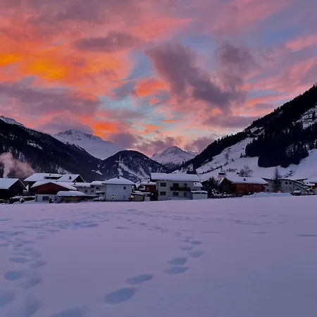 Tyrol Purelife Lodges St. Jakob in Defereggen Exterior foto